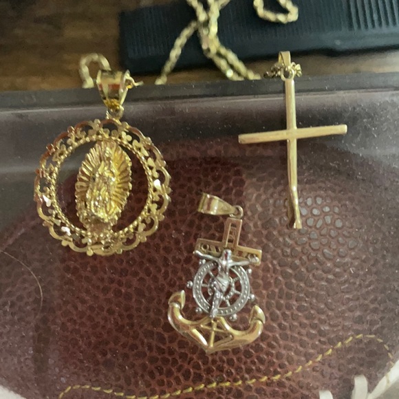 Accessories - Pendents gold 10k and 14k